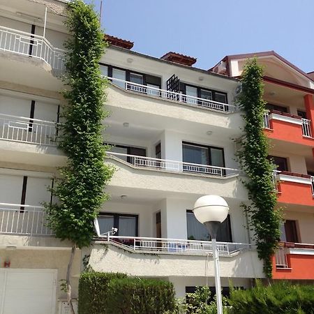 Yanis Guest House Sveti Vlas Exteriör bild
