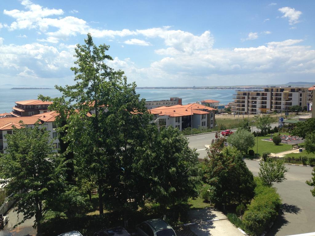 Yanis Guest House Sveti Vlas Exteriör bild