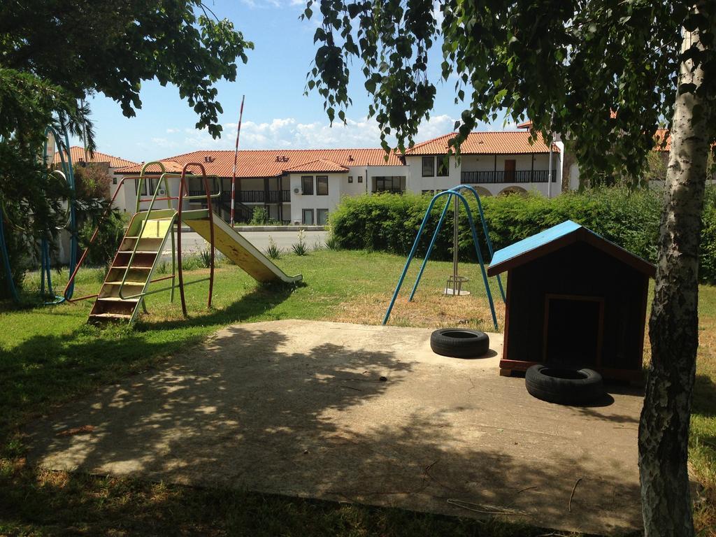 Yanis Guest House Sveti Vlas Exteriör bild