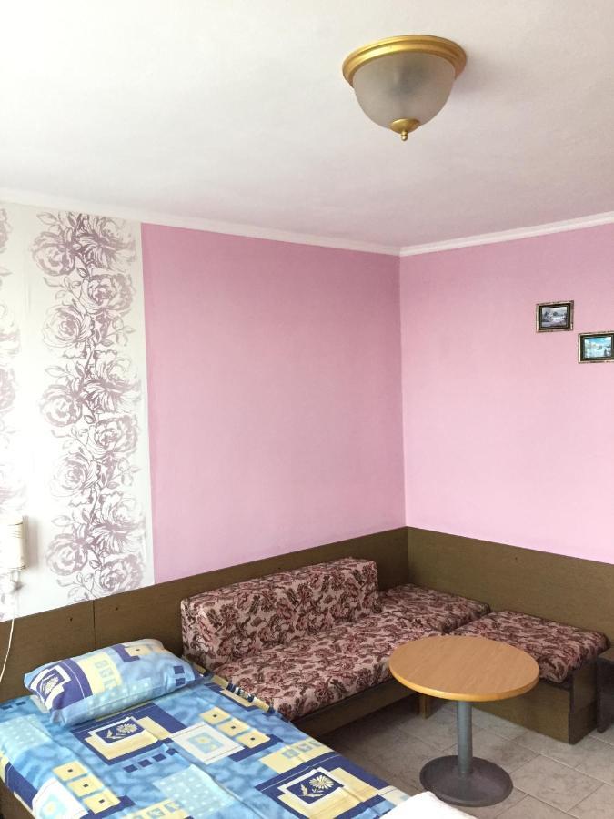 Yanis Guest House Sveti Vlas Rum bild