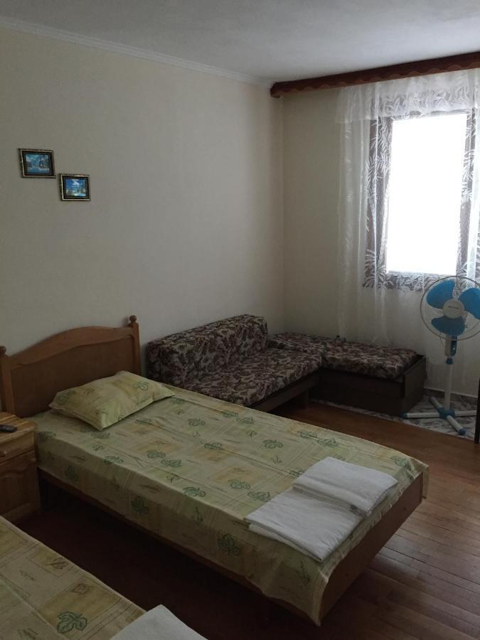 Yanis Guest House Sveti Vlas Rum bild